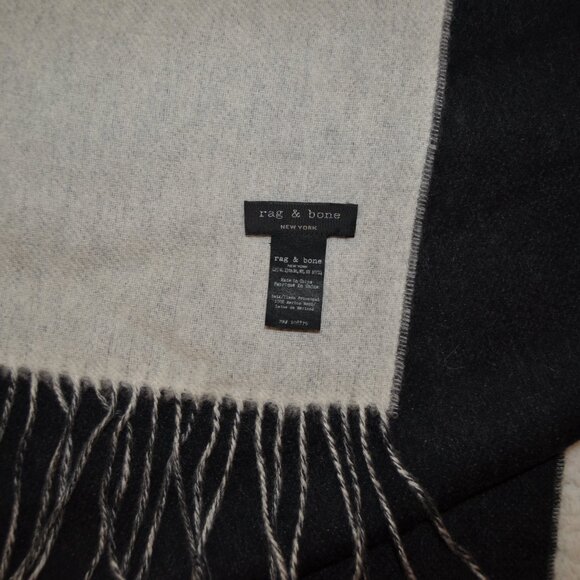 Rag & Bone 100% Merino Wool black & white scarf - Picture 2 of 9